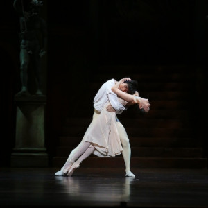 Meng Ningning as Juliet and Hao Bin as Romeo.  Photo: David Kelly.